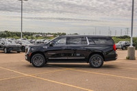 Welcome to Sherwood Buick GMC! This GMC Yukon XL boasts a Gas V8 5.3L/ engine powering this Automati... (image 4)
