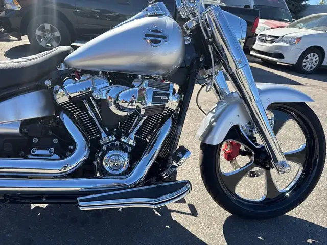 2022 Harley-Davidson Fat Boy ~ STAGE II ~ V&H EXHAUST ~ CUSTOM P in Street, Cruisers & Choppers in City of Toronto - Image 28