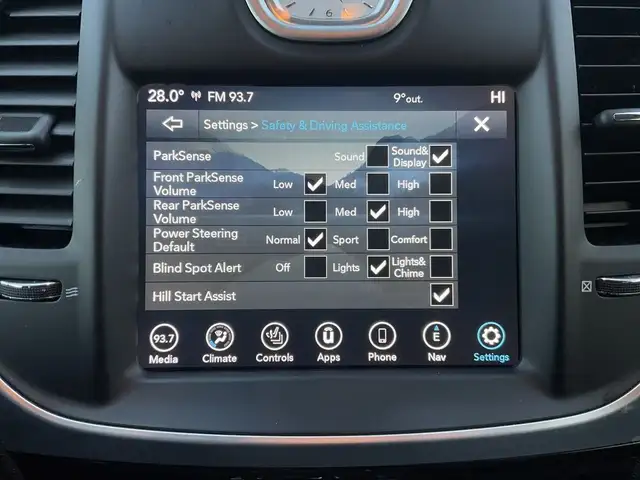 2022 Chrysler 300 Touring L AWD - LTHR! NAV! BACK-UP CAM! BSM! in Cars & Trucks in Kitchener / Waterloo - Image 24