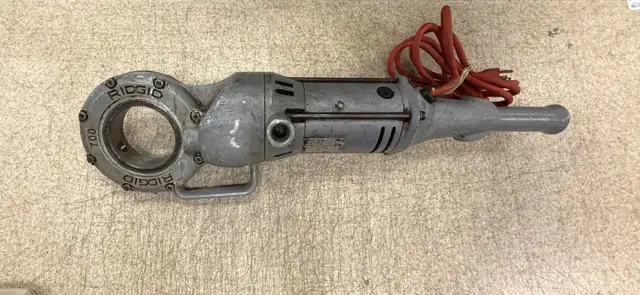 RIDGID 700 Power Drive Pipe Threader (1/8"–2") - $99964840238193027120