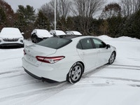 AUCUN DOSSIER DE DOMMAGE Ce Camry est équipé de : Bluetooth, Cruise, PRISE USB, sièges chauffants, c... (image 5)