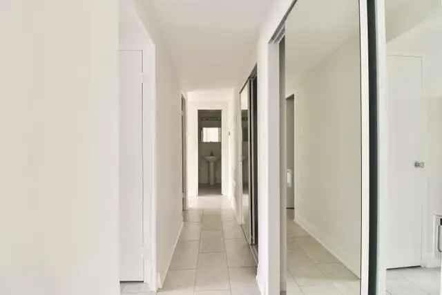 2 Bedroom 1.5 Bath in Long Term Rentals in City of Toronto - Image 21