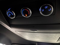 **SPRING SPECIAL!** FEATURING : V6 POWERED, POWER SLIDING DOORS, POWER TRUNK, 7 PASSENGER STOW&GO FO... (image 9)