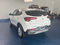 New Price! 2025 Buick Encore GX Preferred AWD Preferred | Comfort Pkg | Low Kms | Zacks Certified. 9... (image 7)