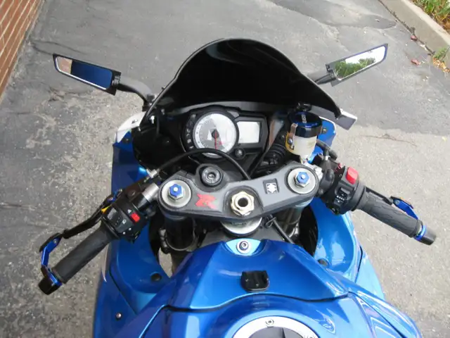 2009 SUZUKI GSXR 600 in Street, Cruisers & Choppers in City of Toronto - Image 11