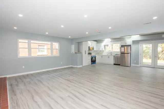 9 Larchwood Dr, St. Catharines - All Inclusive 2 Bedroom