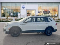 Experience year-round comfort with the integrated heated steering wheel in this impressive 2023 Volk... (image 1)