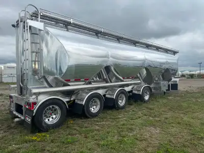 Available now... Raglan All Aluminum 2,650 Cu Ft Food Grade dry bulk tanker, SPIF quad, full aluminu...