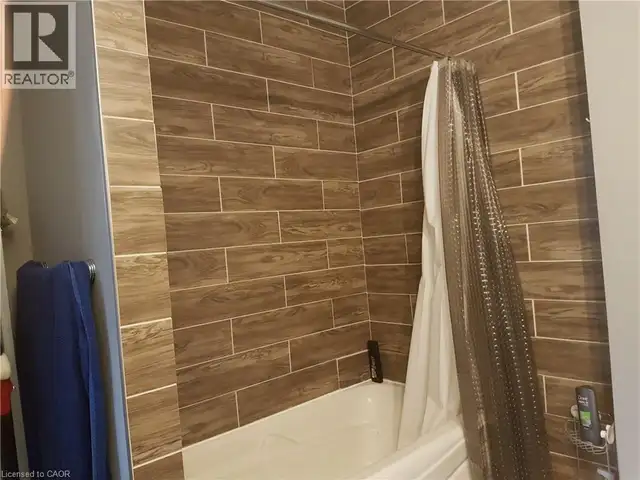 114 CHURCH Street Waterloo, Ontario in Houses for Sale in Kitchener / Waterloo - Image 17