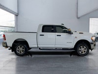 Check out this vehicle's pictures, features, options and specs, and let us know if you have any ques... (image 5)