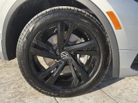Humberview Volkswagen on the Queensway Unleash your drive with this Certified Pre-Owned 2023 Tiguan... (image 8)
