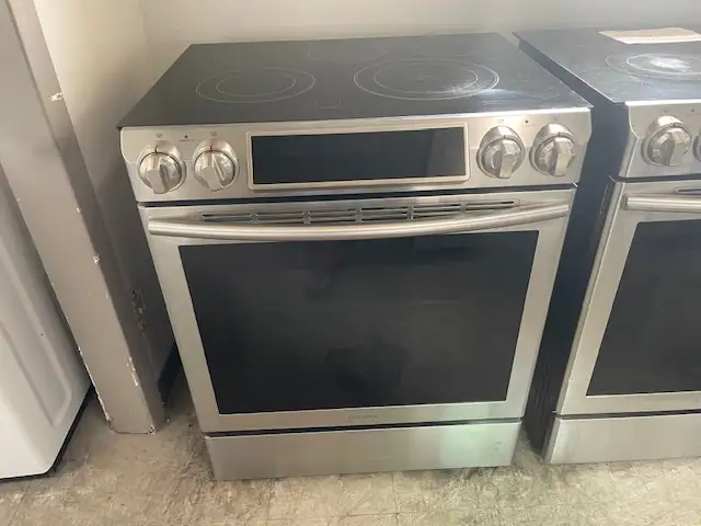 Samsung Built-in Stainless Steel Induction Cooktop with Dual Convection Oven