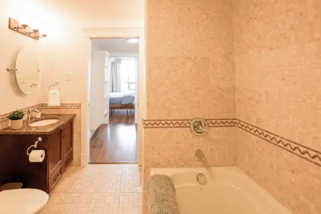 23-097 Fully Furnished Condo in sought-after downtown residence in Short Term Rentals in City of Halifax - Image 25