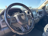 Aluminum Wheels, Fog Lamps, Rear Camera, Cruise Control, Air Conditioning! SALES HOTLINE sales@cranb... (image 8)