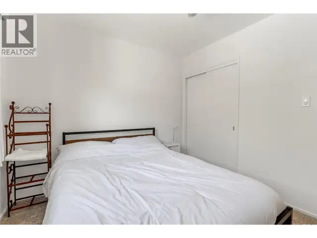 4589 Lakeside Road Penticton, British Columbia in Houses for Sale in Penticton - Image 36