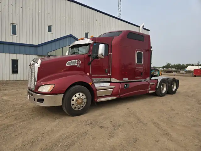 2013 KENWORTH T660 in Heavy Trucks in Saskatoon - Image 49
