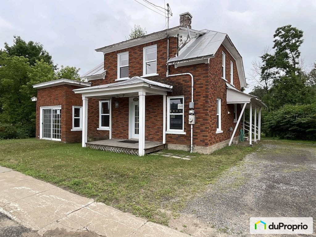 $350,000 - 2 Storey for sale in St-Alexis-Des-Monts — photo 2
