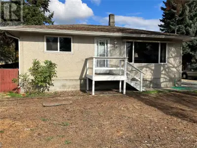 Attention Investors – here's a prime opportunity in a highly desirable area. This well-maintained ho...