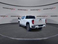// ACCIDENT FREE!! // // SINGLE OWNER! // Built for drivers who want real V8 power, off-road confide... (image 5)