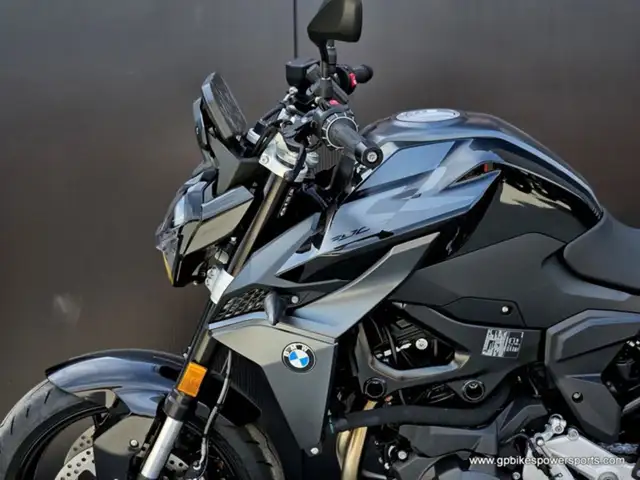 2026 BMW F 900 R Triple Black in Sport Touring in Oshawa / Durham Region - Image 22