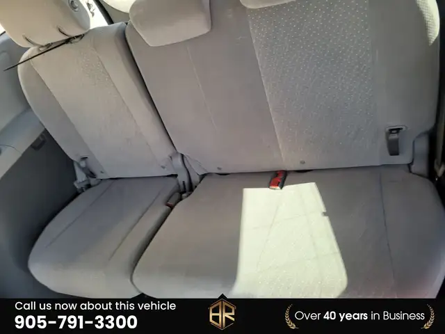 2018 Toyota Sienna LE | AWD | Power doors in Cars & Trucks in Mississauga / Peel Region - Image 34