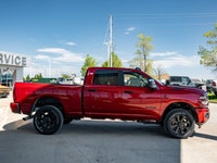 Welcome to 400 Chrysler Dodge Jeep Ram. Powerful 6.7L turbo diesel engine - Advanced infotainment sy... (image 9)