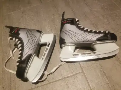 Canadien C45 Ice Hockey Skates Senior Size 8 MEN, View more