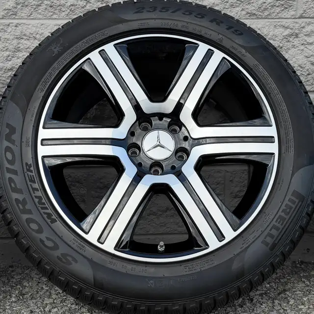 (97%) 4x GLC 43 AMG 19" OEM RunFlat Winter Wheels Package in Tires & Rims in City of Toronto - Image 5