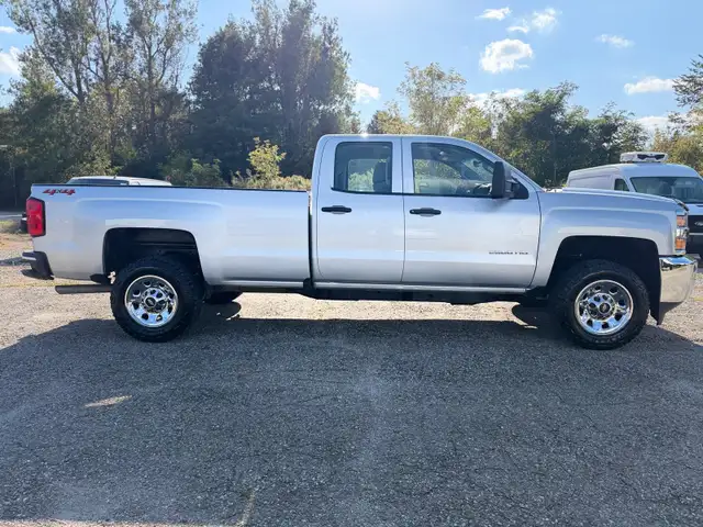 2019 Chevrolet Silverado 2500HD 4x4 8ft Long Box Crew Cab