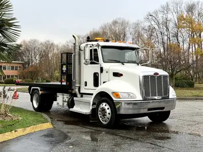 2020 Peterbilt 330 Roll-Off Hook Truck Hydraulic Brakes PTO Power Windows / Door Locks Heated Mirror...