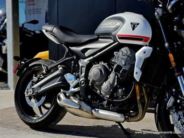 2022 Triumph Trident 660 Crystal White in Street, Cruisers & Choppers in Oshawa / Durham Region - Image 11