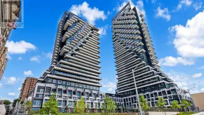 2007 - 30 INN ON THE PARK DRIVE Toronto (Banbury-Don Mills), Ont