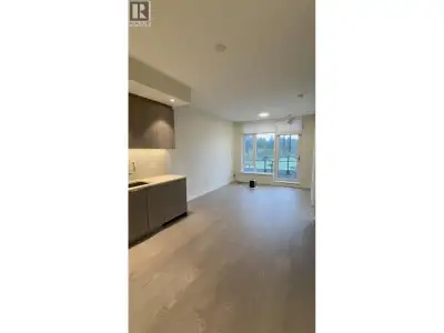 Enjoy parkside living and a milieu of higher learning at Wordsworth by Polygon. Steps from the Pacif...