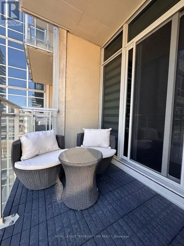 809 - 21 GRAND MAGAZINE STREET Toronto (Niagara), Ontario in Long Term Rentals in City of Toronto - Image 14