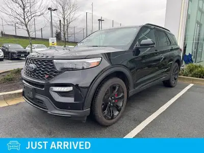 Experience exhilarating performance and sophisticated style in this striking 2024 Ford Explorer ST....