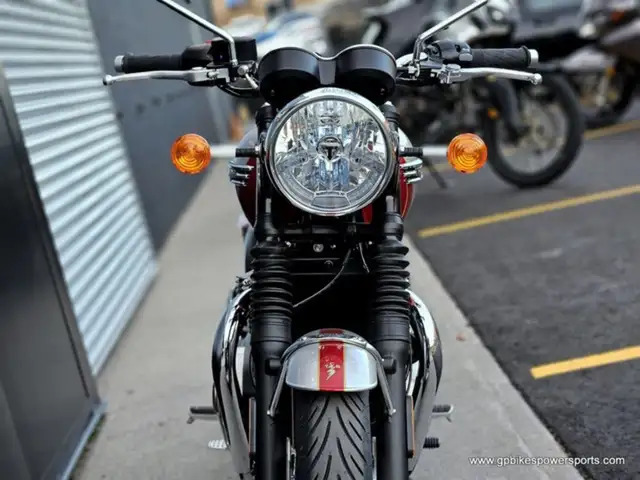 Triumph Bonneville T120 Elvis Presley Limited Edition Carn in Street, Cruisers & Choppers in Oshawa / Durham Region - Image 7
