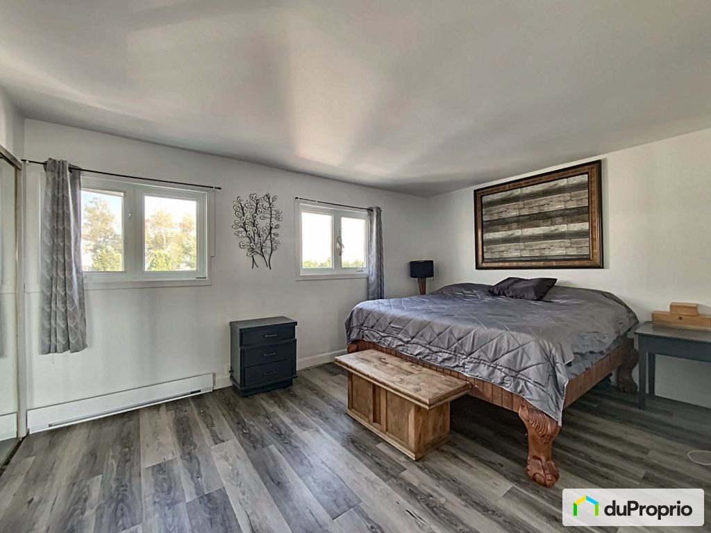 $649,000 - Acreage / Hobby Farm / Ranch in Venise-En-Quebec — photo 3