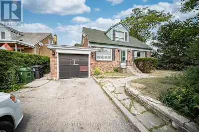 Rarely Find Lovely 4 Bedrooms Detached House Sitting on 150' Extra Deep Lot. Huge Backyard with Pote...