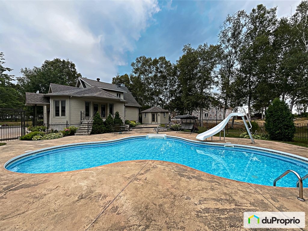 $629,000 - 1 1/2 Storey for sale in Dolbeau-Mistassini — photo 3