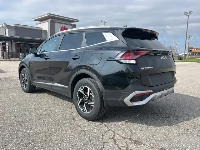 2023 Kia Sportage LX AWD436541603300648962