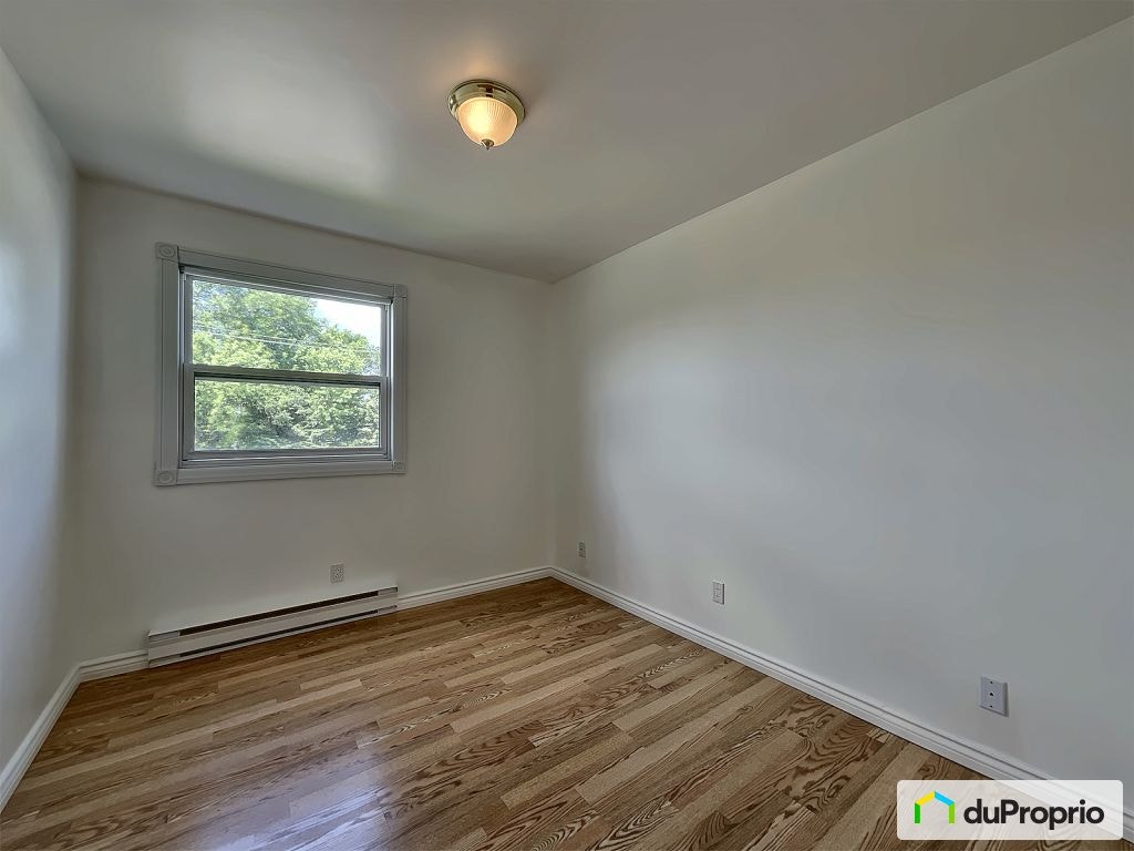 $240,000 - Condominium for sale in Chicoutimi (Chicoutimi) — photo 3