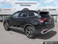 Clean Carfax! Leather and Panoramic Sunroof! Navigation! Elevate your daily drives in this meticulou... (image 3)