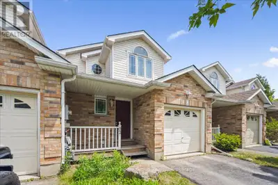 FREEHOLD and NO MONTHLY FEES! Here's your chance to own a fantastic 4-bedroom, 2.5-bathroom FREEHOLD...