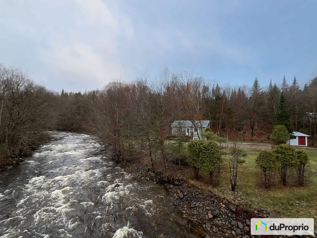 $450,000 - Bungalow for sale in St-Raymond — photo 1
