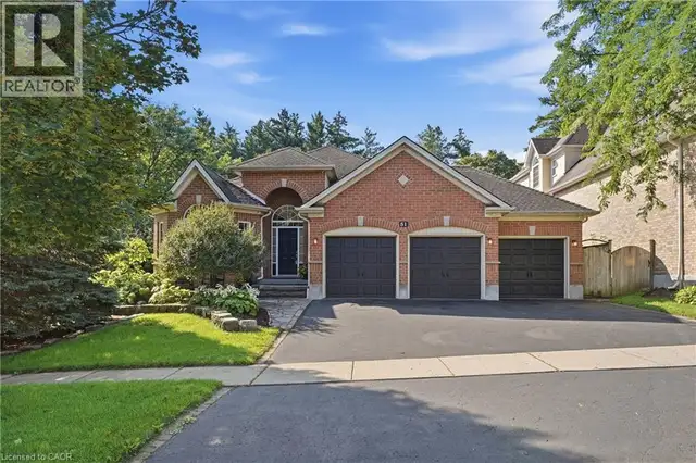 51 AUTUMN RIDGE Trail Kitchener, Ontario in Houses for Sale in Kitchener / Waterloo - Image 3