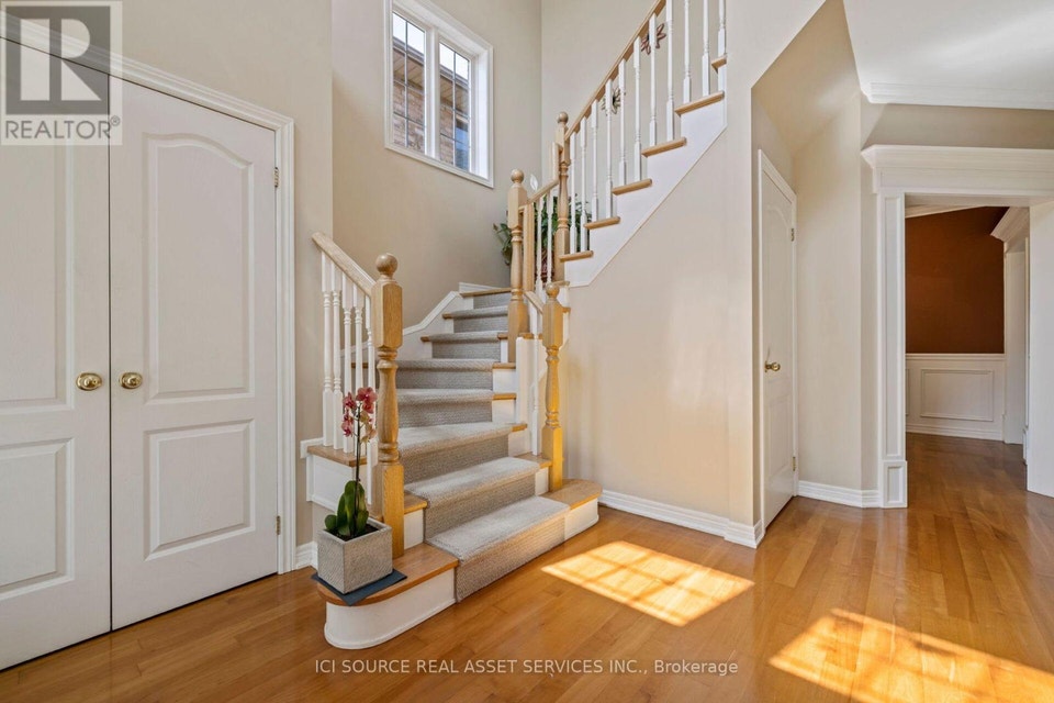 2317 PARKGLEN AVENUE Oakville (WM Westmount), Ontario 3