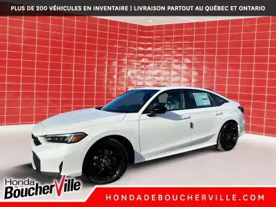La Civic Hybride, un quatre cylindres de 2,0 litres avec deux moteurs électriques, délivre une puiss...
