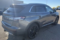 Check out this vehicle's pictures, features, options and specs, and let us know if you have any ques... (image 4)