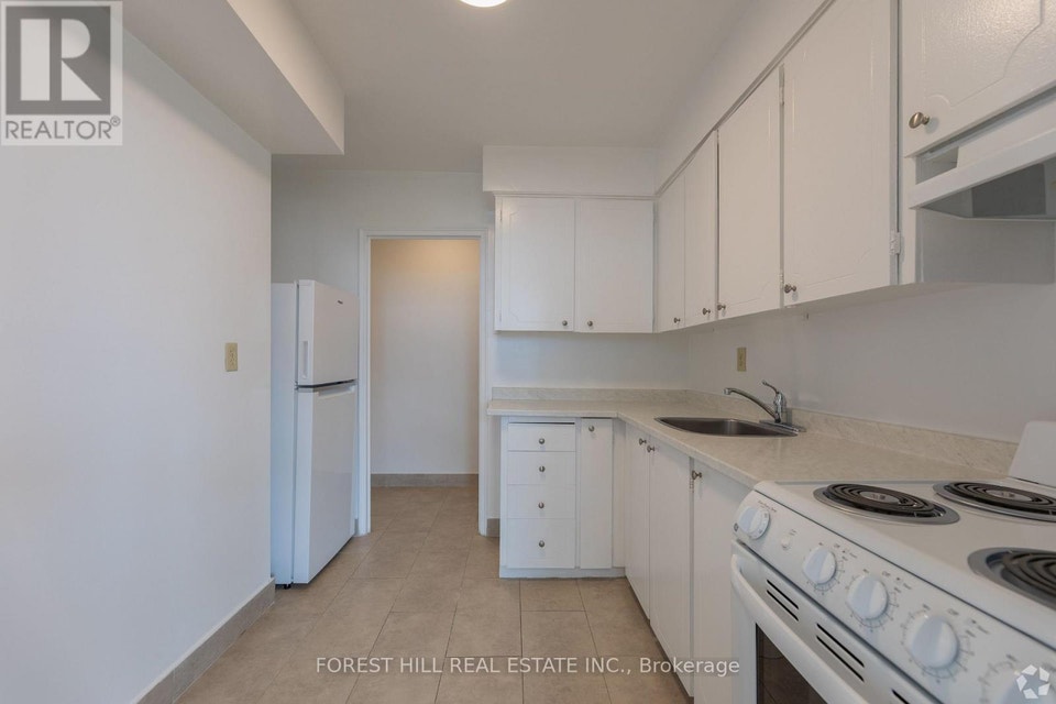 210 - 1130 WILSON AVENUE Toronto (Downsview-Roding-CFB), Ontario 4