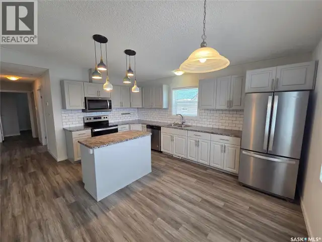 413 Railway STREET Kipling, Saskatchewan in Houses for Sale in Regina - Image 18
